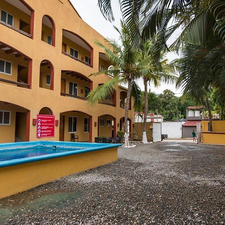 Hotel Cuamatzi Zihuatanejo Exterior photo