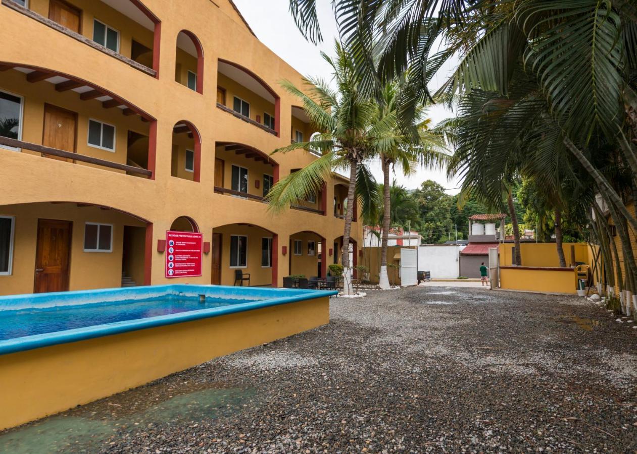 Hotel Cuamatzi Zihuatanejo Exterior photo