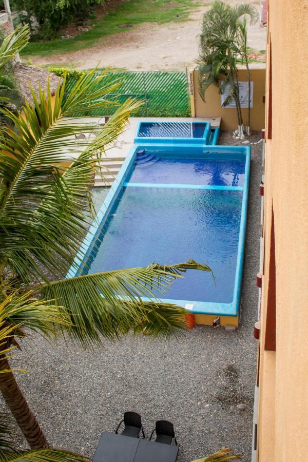 Hotel Cuamatzi Zihuatanejo Exterior photo