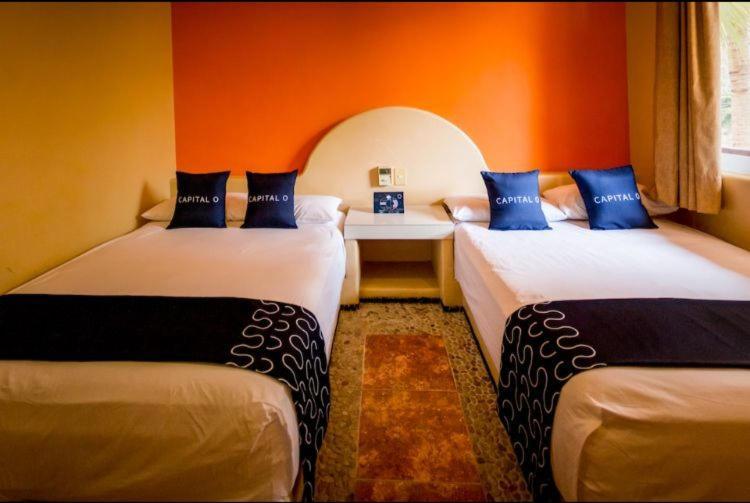 Hotel Cuamatzi Zihuatanejo Exterior photo