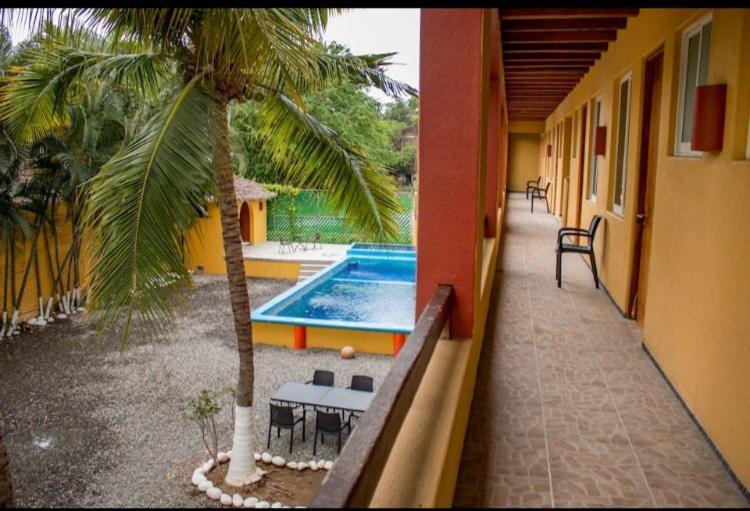 Hotel Cuamatzi Zihuatanejo Exterior photo